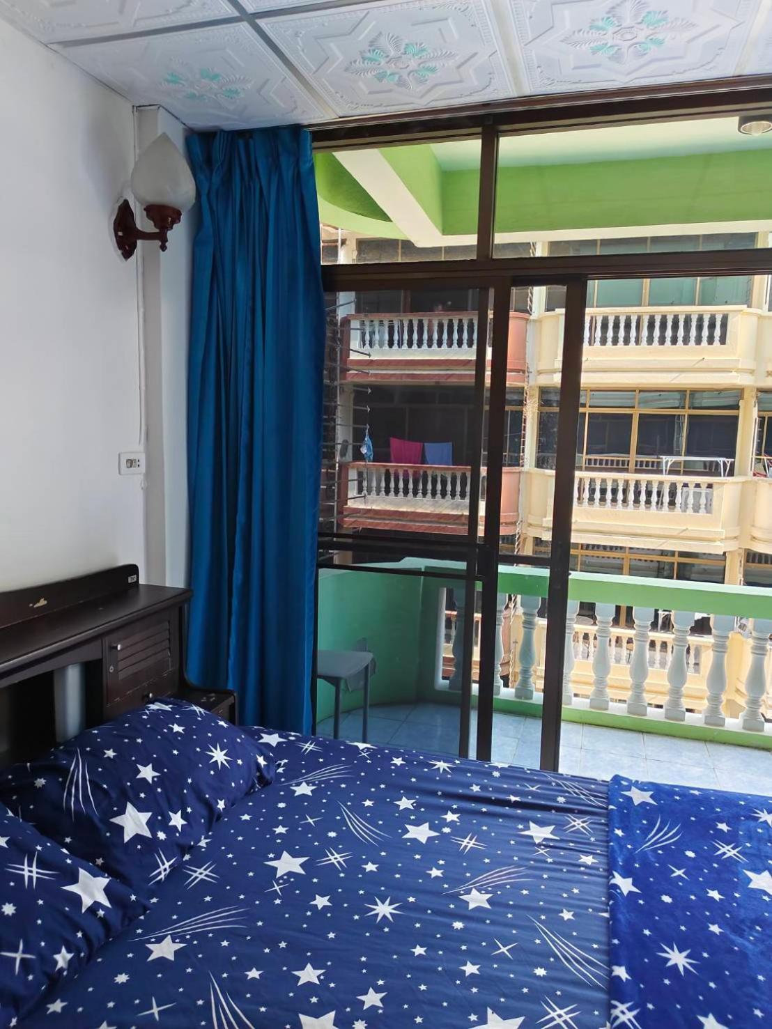 Yuri Guesthouse جومتين بيتش المظهر الخارجي الصورة